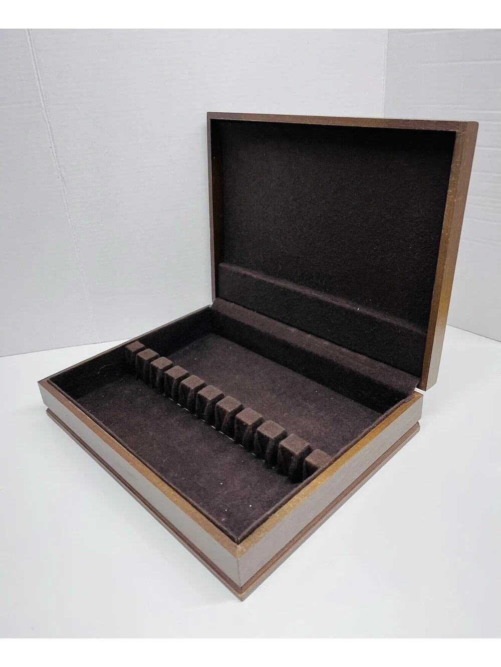 WOOD FLATWARE CHEST Silverware Anti-Tarnish Flatware Unbranded Dark Wood